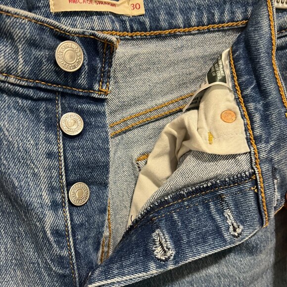 Levi's Ribcage Straight Ankle 30 Light wash - Picture 3 of 5